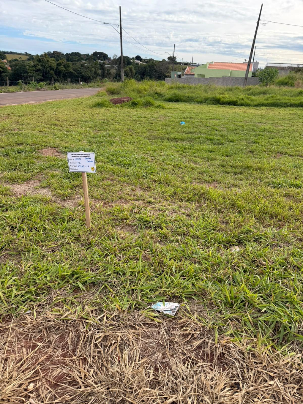 Imóvel urbano constituído pela Data de Terras nº 09/D, da Quadra nº 01, do Loteamento Residencial Pinheiro, situado no Município de Terra Boa, Estado do Paraná, com área total de 194,60 m². — foto 3