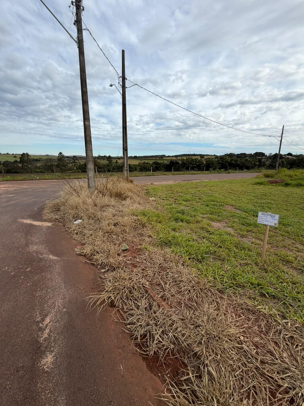 Imóvel urbano constituído pela Data de Terras nº 09/D, da Quadra nº 01, do Loteamento Residencial Pinheiro, situado no Município de Terra Boa, Estado do Paraná, com área total de 194,60 m². — foto 4