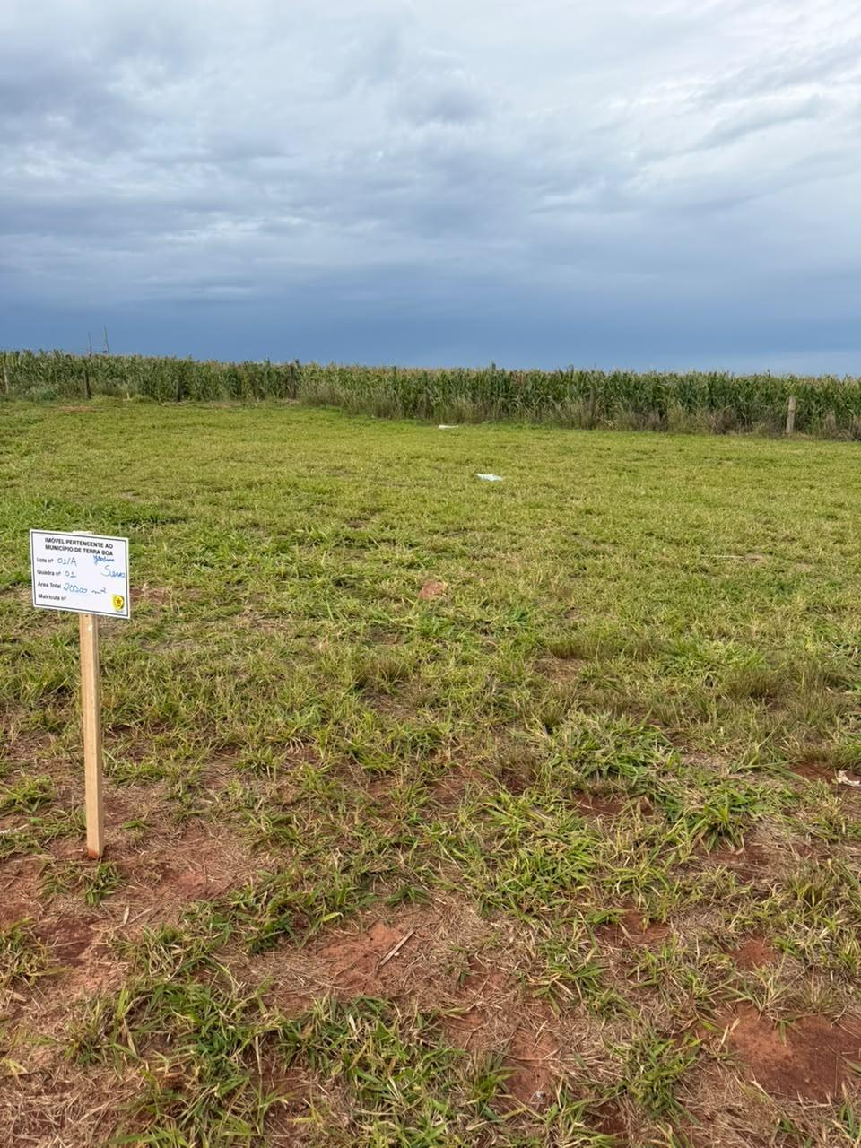 Imóvel urbano constituído pela Data de Terras nº 01/A, da Quadra nº 01, do Loteamento Jardim Sena, situado no Município de Terra Boa, Estado do Paraná, com área total de 200,00 m². — foto 2