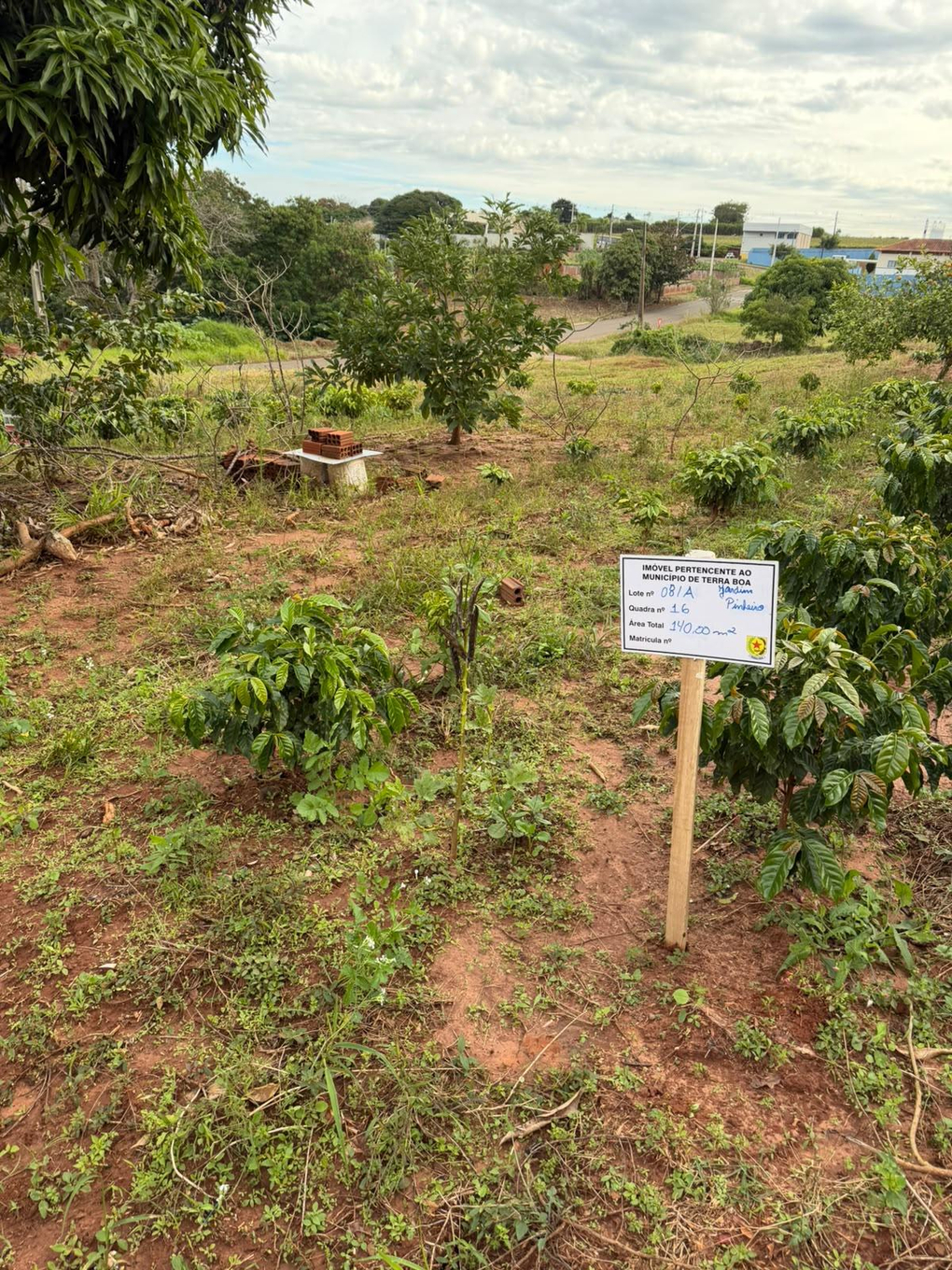 Imóvel urbano constituído pela Data de Terras nº 08/A, da Quadra nº 16, do Loteamento Residencial Pinheiro, situado no Município de Terra Boa, Estado do Paraná, com área total de 140,00 m². — foto 2
