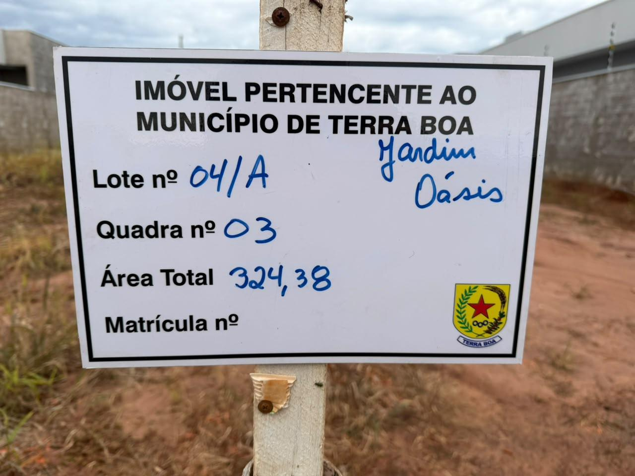 Imóvel urbano constituído pela Data de Terras nº 04-A, da Quadra nº 03, do Loteamento Jardim Oásis, situado no Município de Terra Boa, Estado do Paraná, com área total de 324,38 m².