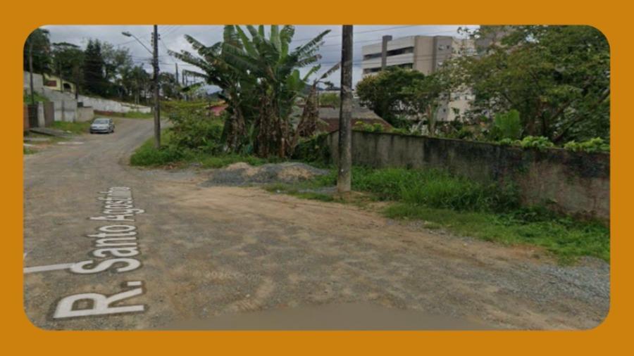 Terreno na Rua Santo Agostinho, Bairro Guanabara, Joinville/sc. Contendo a Área Total de 13.271,00m². o Imovel É Encravado e SE Encontra Coberto de Vegetação. __