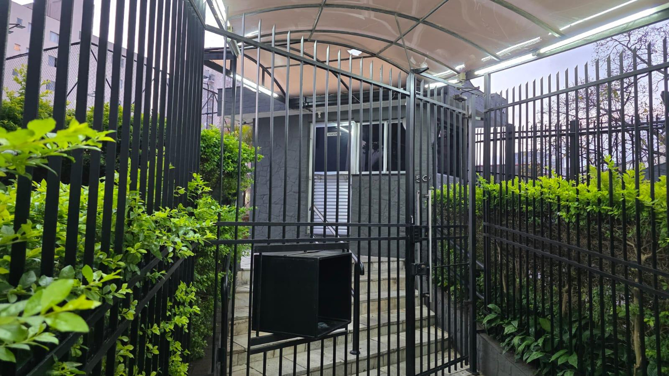 Apartamento Condomínio Jardim do Passaredo - Penha de França - A.U. 77,704 m² - A.C. 20,010m² + 14,356m² - A.T. 112,070m² mais 2 vagas.