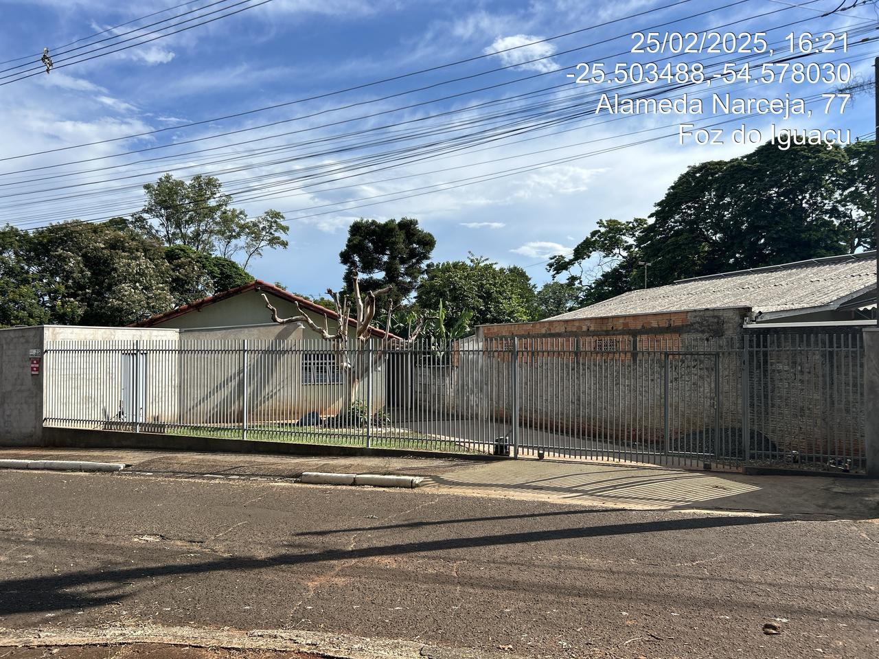 Imóvel com 72,47m², terreno com área total 464,46m², na Alameda Narceja, 25, Vila Residencial A, Foz do Iguaçu/PR.