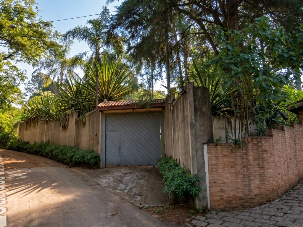 Casa em Terreno 3.614 m² - Estância Figueira Branca - Campo Limpo Paulista - SP