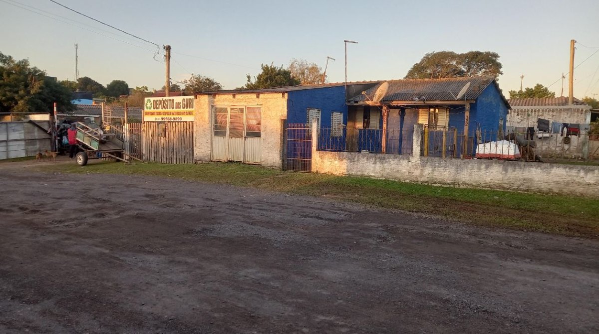 (são Jerônimo/RS) Terreno C/ 01 Casa E 01 Galpão, No Bairro São Thomás