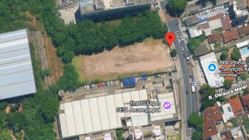 LOTE 001 TERRENO RESIDENCIAL e/OU COMERCIAL com Área de 3.600m² localizado à Av. Geremário Dantas nº