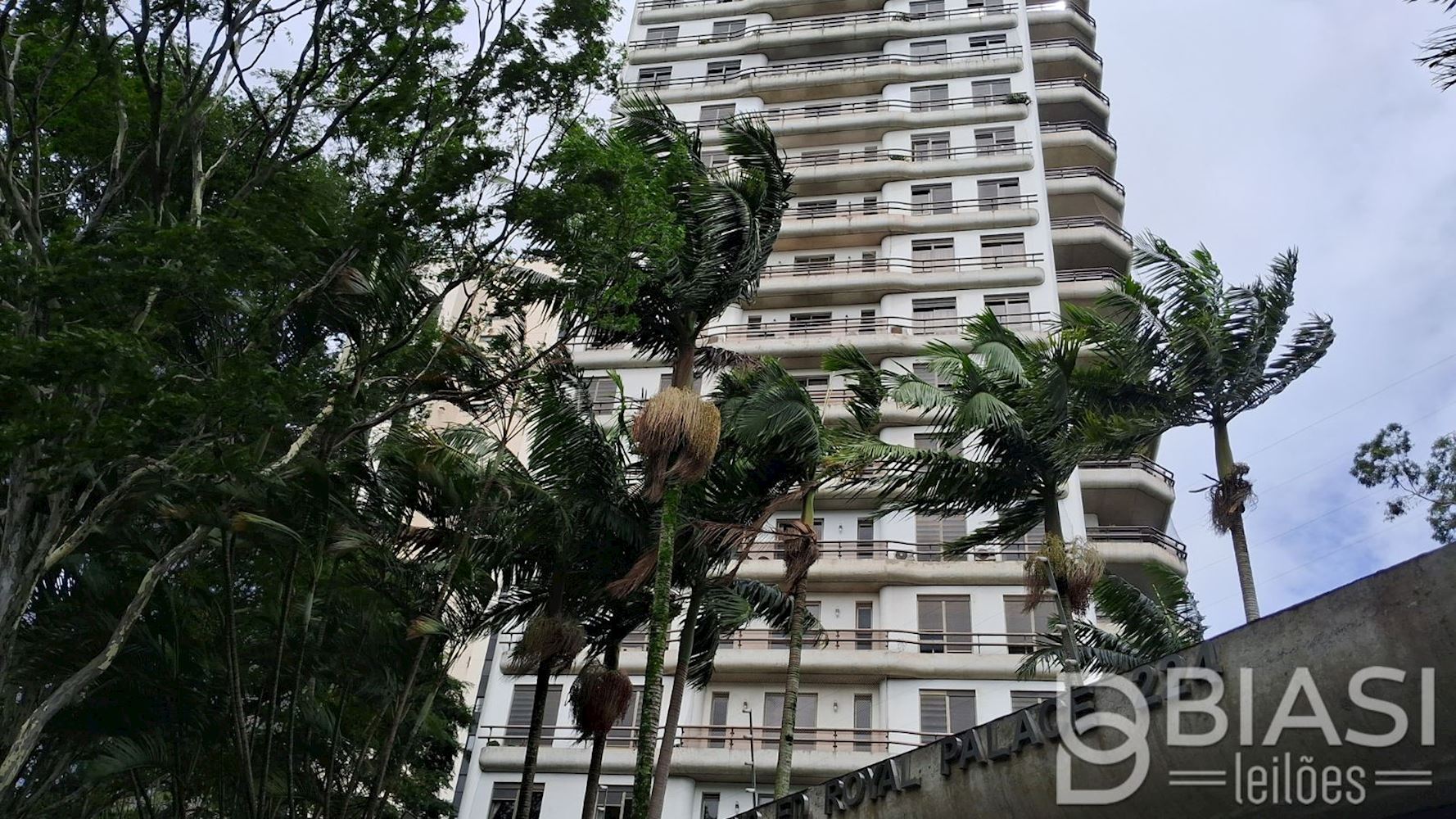 Apartamento no "Edifício Royal Palace" - Vila Suzana - São Paulo/SP — foto 5