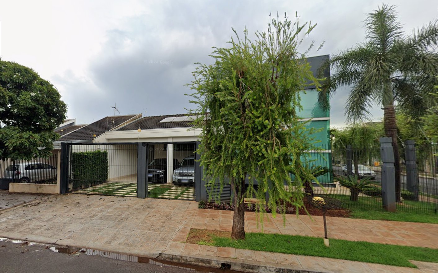 Casa 373m² | Maringá/PR
