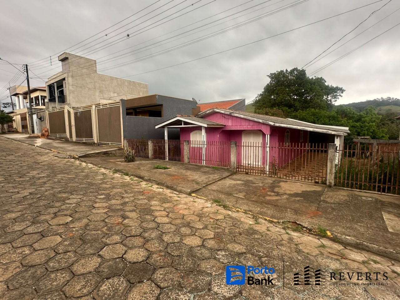 Curiúva - PR. Lot. Dona Maria José. Casa. Áreas Totais. Terr. 360,00m² — foto 3