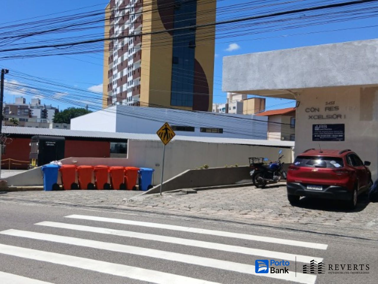 Florianópolis - SC. Bairro Capoeiras. Conj. Res. Excelsior I. Box n° 03. Área priv. 12,00m² — foto 2
