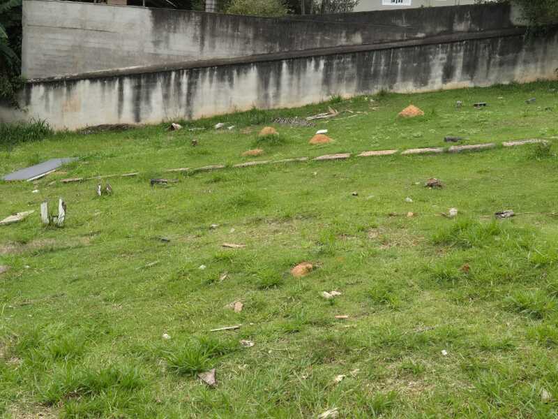 LOTE 002 Terreno LOTE B, lotes 21, 22 e 23, quadra nº 100, área de 300m², bairro Itapeti, Mogi das C — foto 3