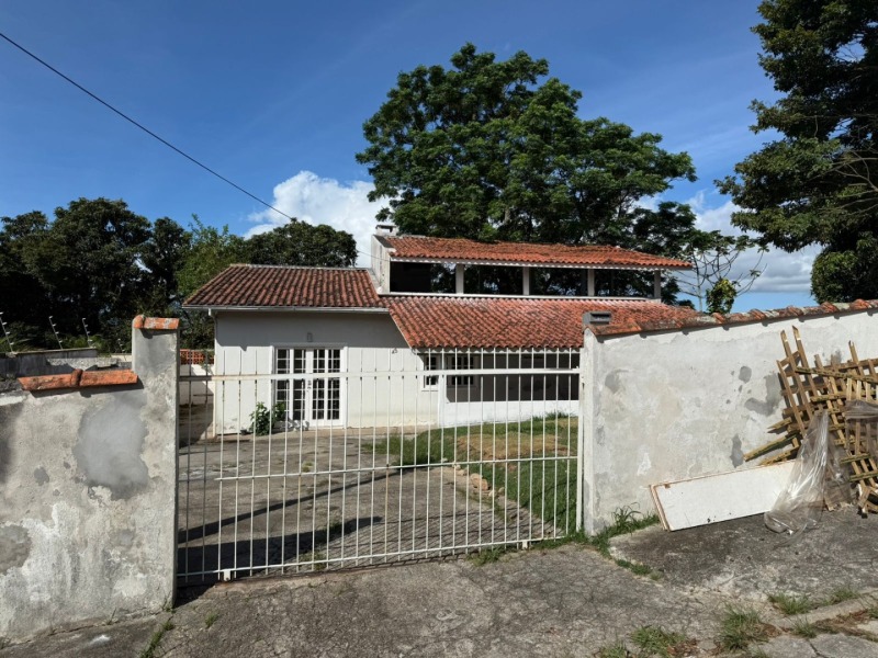 LOTE 005 Imovel