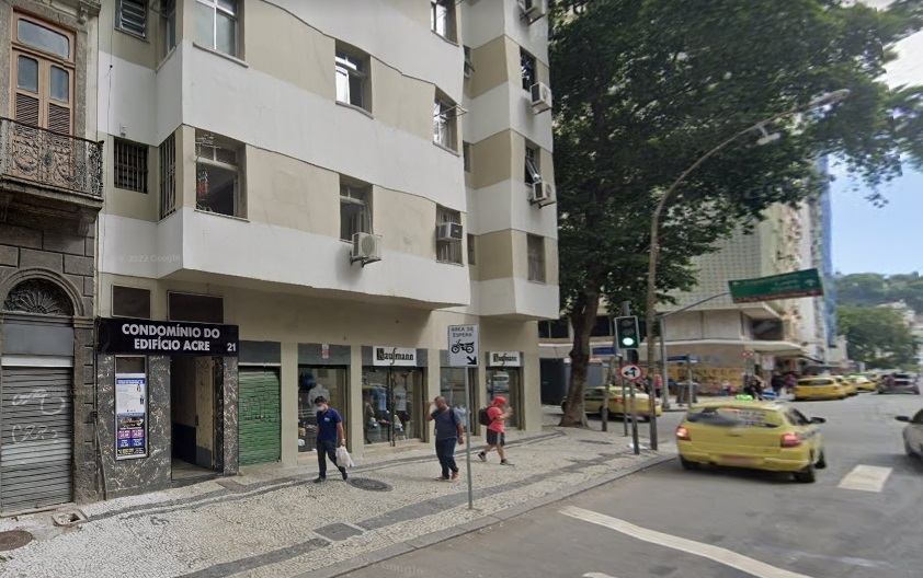 Sala Com 27m² No Centro