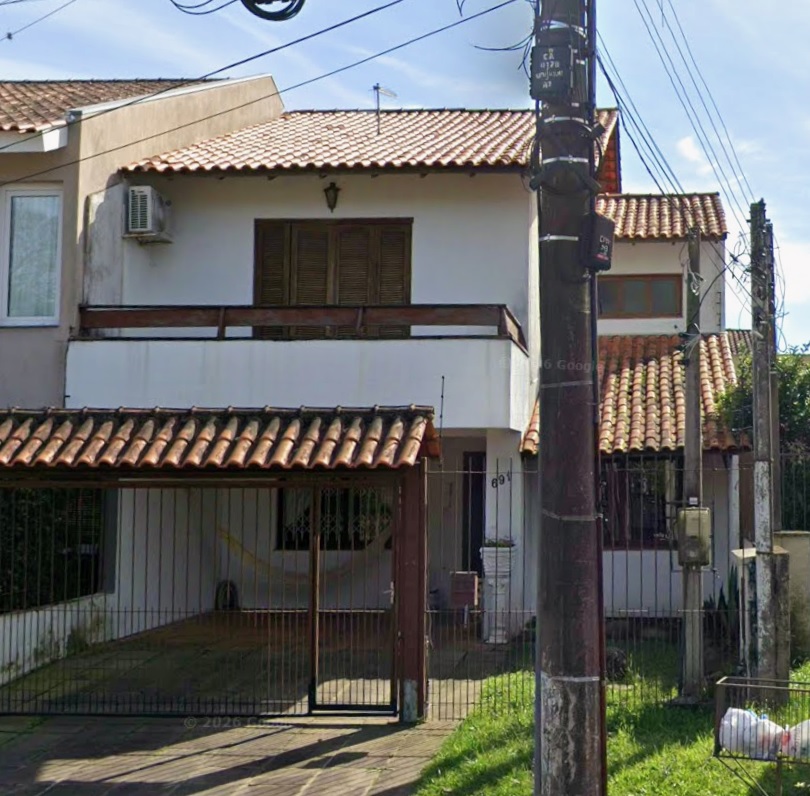 Porto Alegre/RS - Casa Localizada Na Rua Adão Pinheiro Da Silva, Nº 691, Bairro Belém Novo.