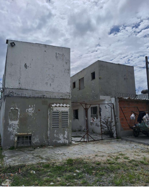 Prédio De Alvenaria Dividido Em 16 Unidades - Rua Guilherme Echenique, Nº 300 - Pelotas/RS — foto 2