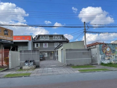 Imóvel residencial (edifício de apartamentos), com terreno de 516,00m² e 599,31m² de área construída, no bairro Hauer, em Curitiba/PR.