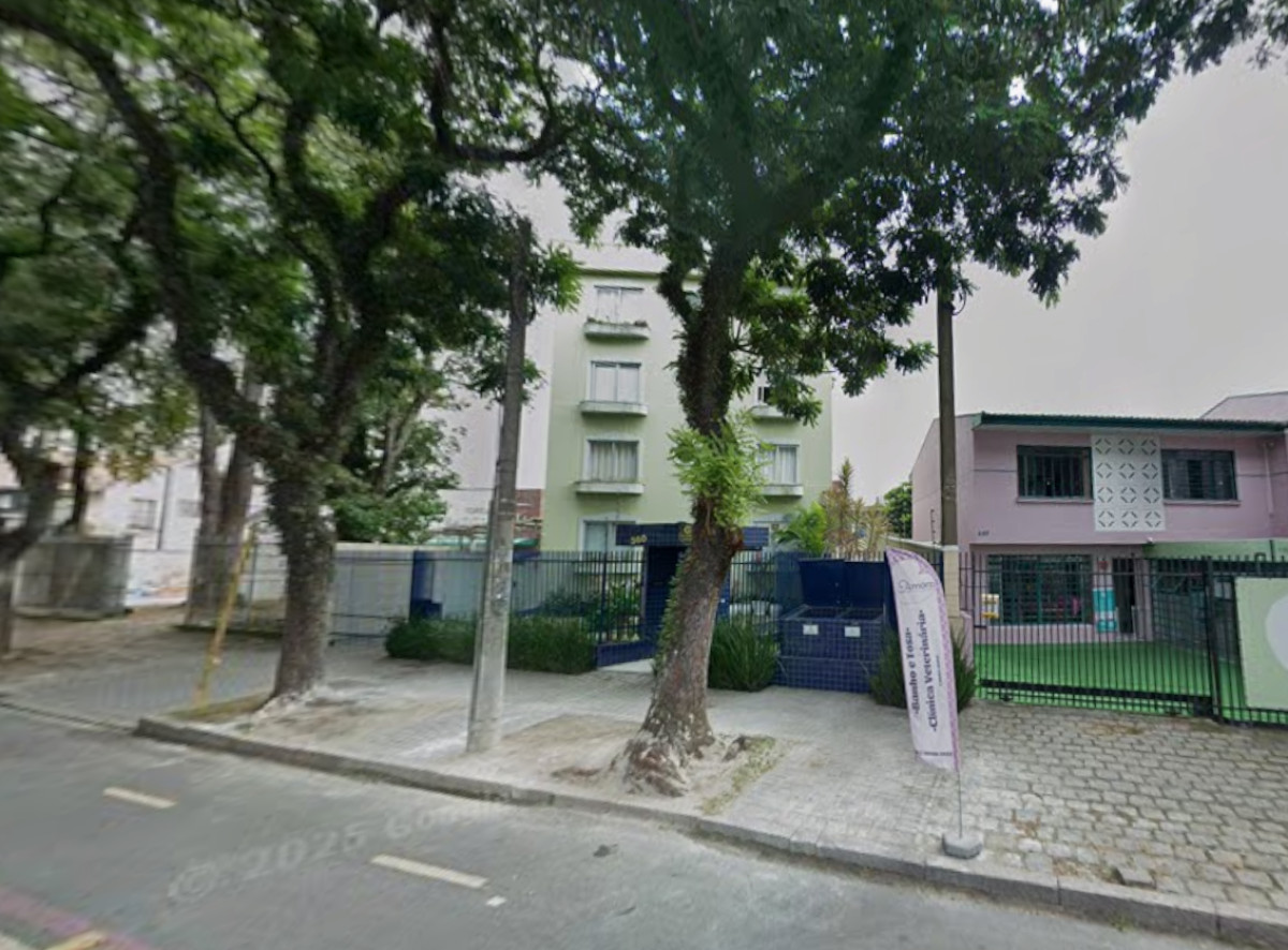 Apartamento com Vaga de Garagem no Condomínio do Edifício Village Patymar, Água Verde