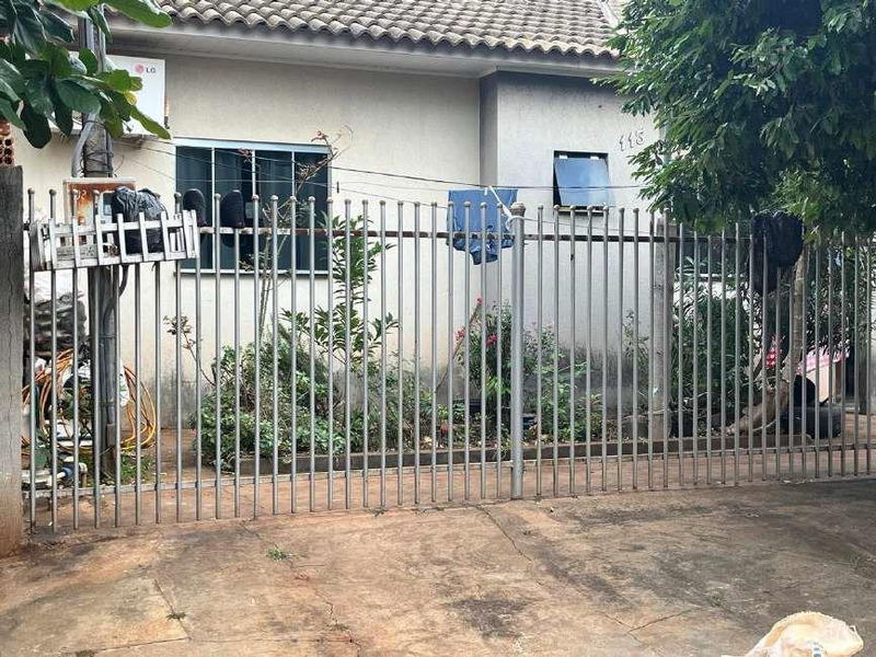 Casa localizada na Rua Ribeiro do Oliveira, 113 ¿ Centro ¿ Douradina/PR — foto 4