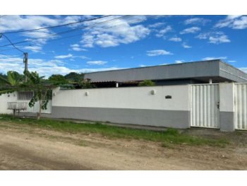 Leilão extrajudicial de Casa em Rio Bonito/RJ - Duas Barras