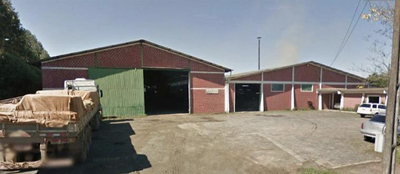 Terreno urbano de 1.105,00 m² com parte de barracão em alvenaria de aproximadamente 740,00 m², área industrial, União da Vitória/PR