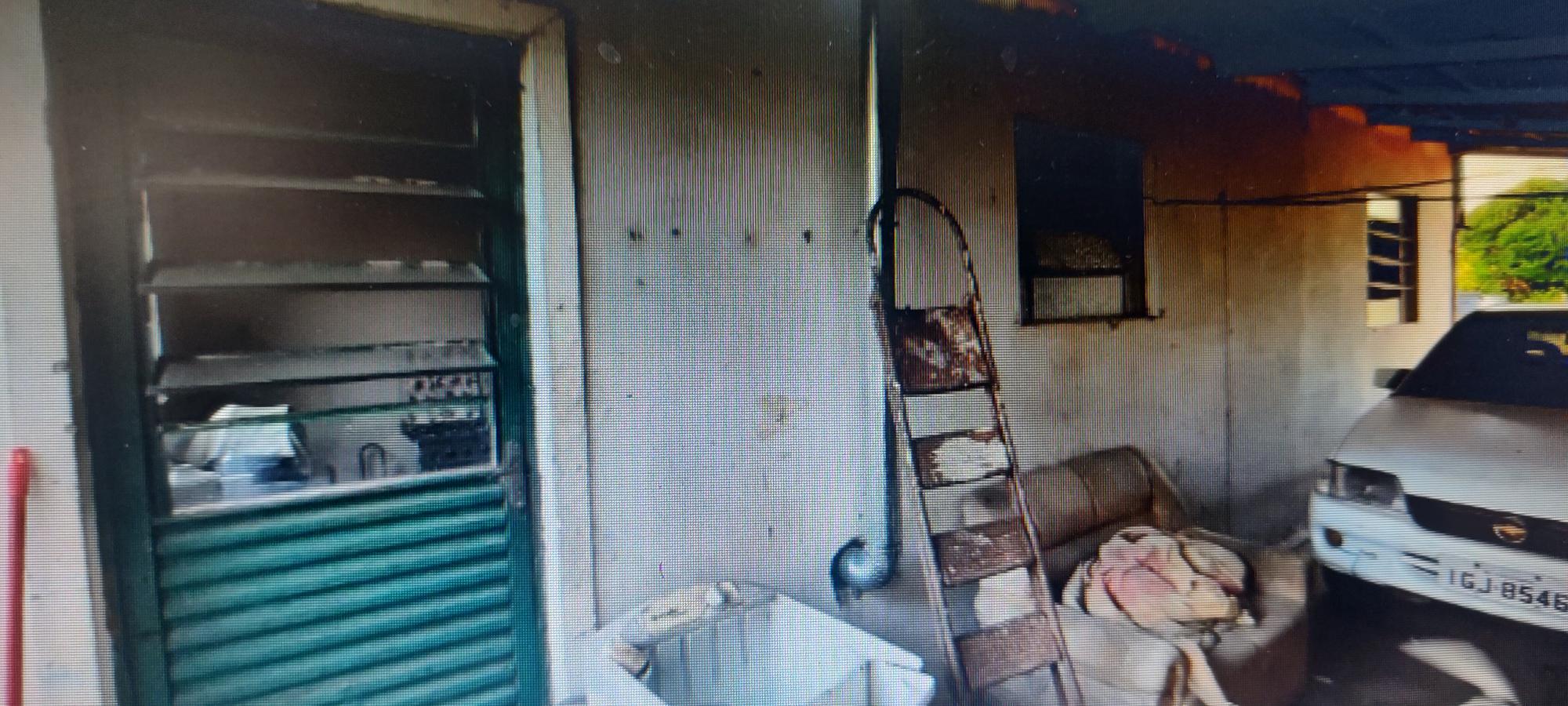 02 Casas Localizadas Na Rua Sepé Tiarajú, 153, São Gabriel- Rs — foto 4
