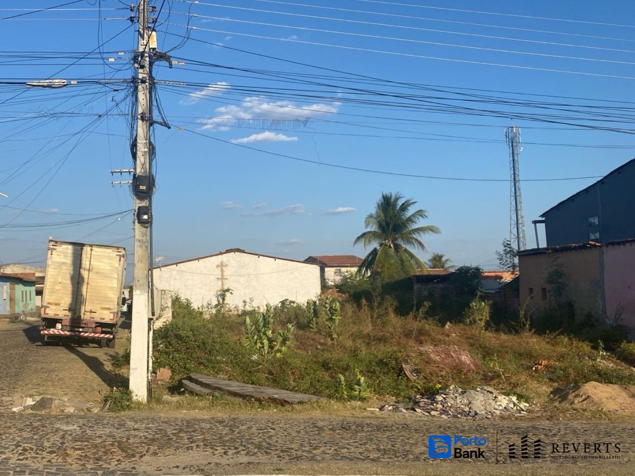 LOTE 15: Terreno com 554,41 m² - Centro BANABUIÚ CE