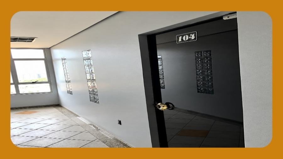 Sala Comercial Nº104, no Pavimento Térreo do Edficio Severino Maroco, Rua Dez de Novembro, Nº 634, Centro, Xaxim/sc. com Área Privativa de 49,85m². __ — foto 2