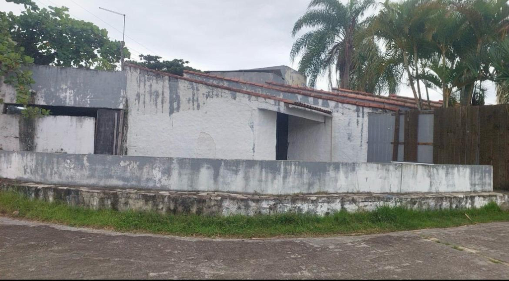 Hotel desativado Praia da Enseada - Guarujá -SP