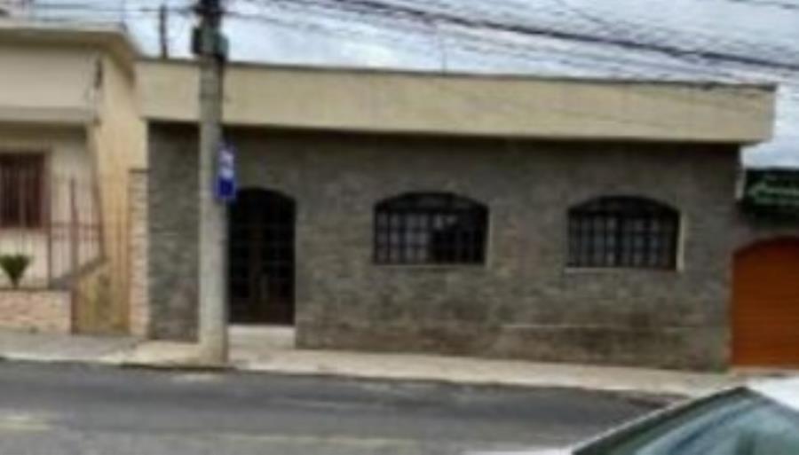 EXTRAJUDICIAL Leilão de Casa situada no Centro da cidade de Barbacena/MG