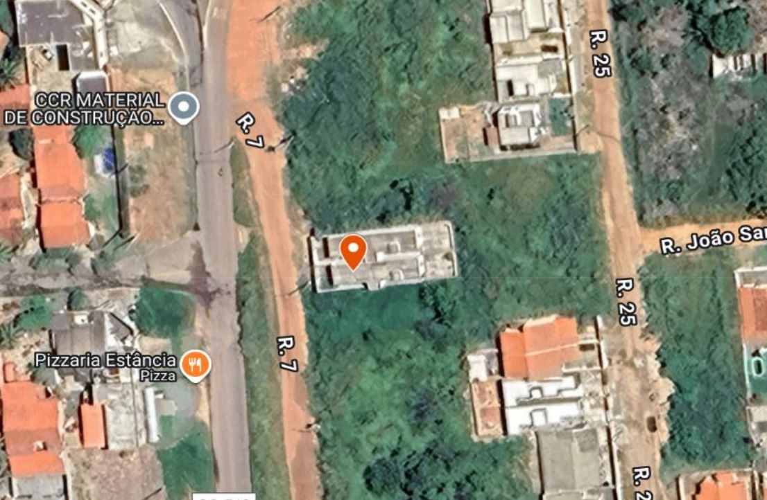 Caldas Novas – GO. Bairro Estância Jequitimar. Casa. Áreas Totais. Terr. 186,00m² e constr. 87,84m² — foto 3