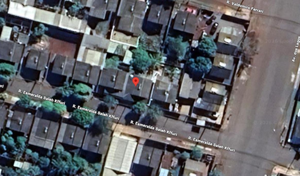 Campo Mourão – PR. Moradias Avelino Piacentini. Casa. Áreas Totais. Terr. 200,00m² e constr.130,00m² — foto 3