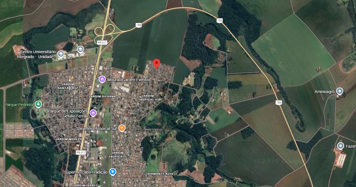 Campo Mourão – PR. Moradias Avelino Piacentini. Casa. Áreas Totais. Terr. 200,00m² e constr.130,00m² — foto 4