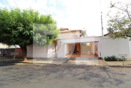 Jardim do Prado - Araçatuba - SP - Casa - 457,04 m² (a.c.) e 520,00 m² (a.t.)