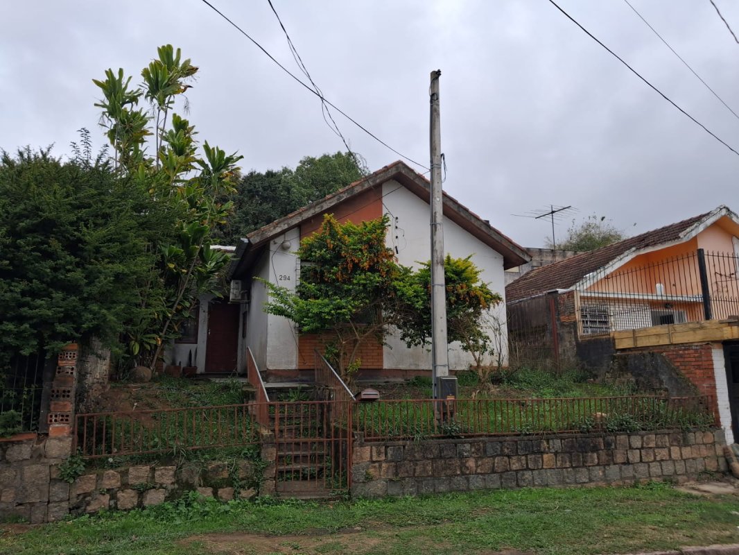 Casa De Alvenaria Em Porto Alegre/RS — foto 2