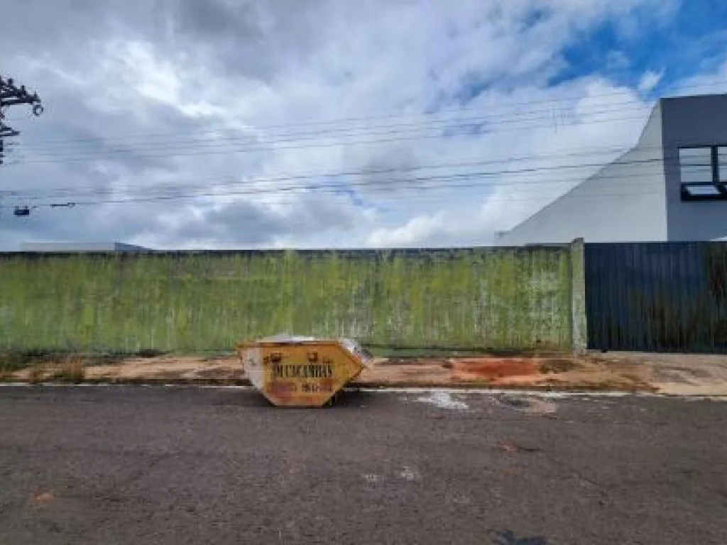 Terreno 360 m² (com construção) - Jardim Morumbi - Marília - SP