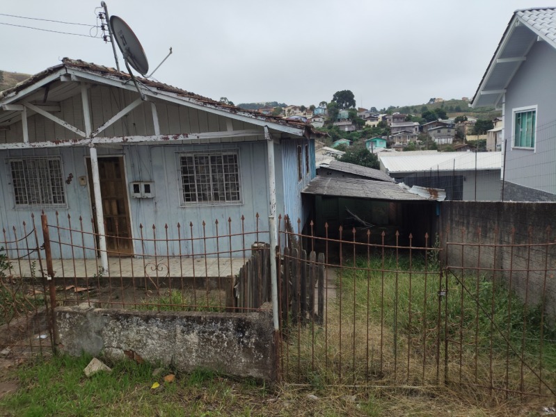 LOTE 001 TERRENO com a área superficial de 360,00ms2 (trezentos e sessenta metros quadrados), corres — foto 2