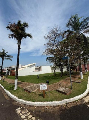 Imóvel urbano (lote de terreno) de 540 m², em Umuarama/PR — foto 2