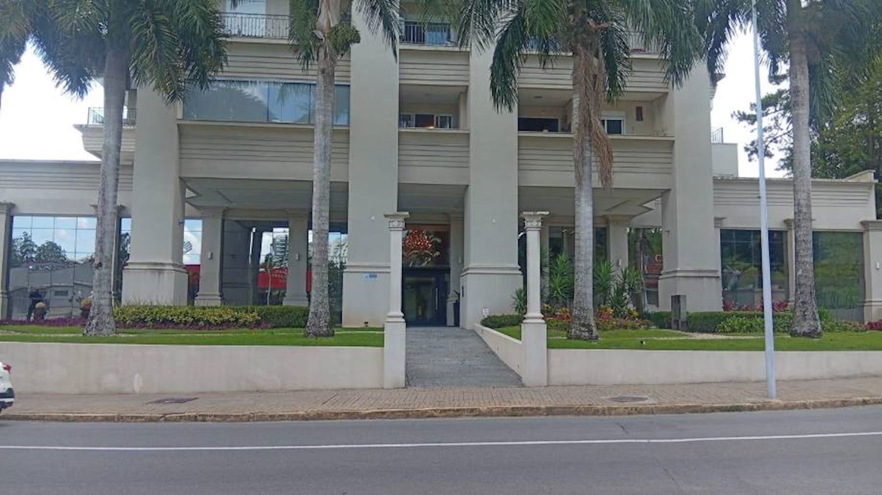 Loja Comercial no "Ed. Maison Soleil" - Centro - Joinville/SC — foto 3