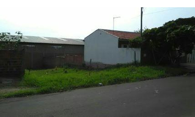 Terreno sem benfeitorias com 300 m², na Rua das Hortencias, 4270, Parque das Jaboticabeiras, Umuarama/PR.