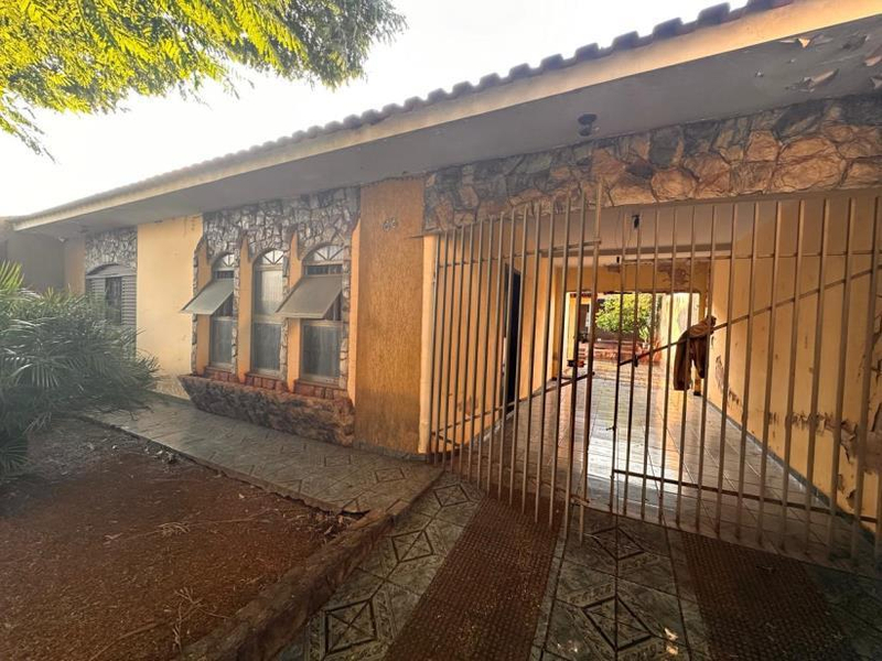 Lote nº 04, da quadra nº 387, do Residencial Jardim Novo Oasis, com área de 347m², situado no perímetro urbano da cidade de Maringá, Estado Paraná