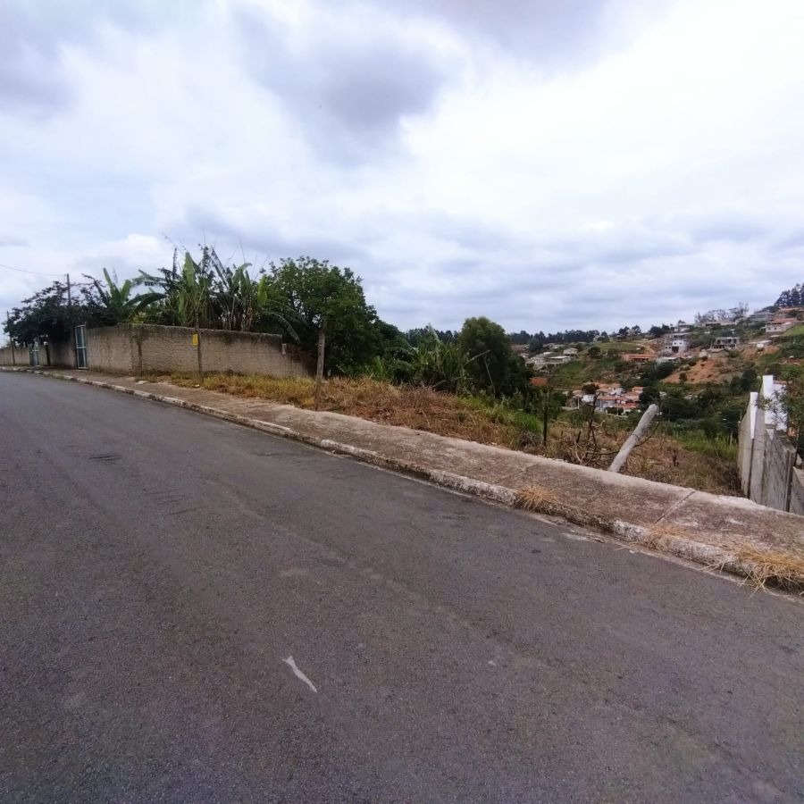 Terreno Com 472,83m² - Loteamento Serra Negra