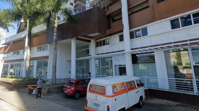 LOTE 001 Vaga de Garagem n° G2-12, localizada no segundo pavimento - pavimento salas, no condomínio
