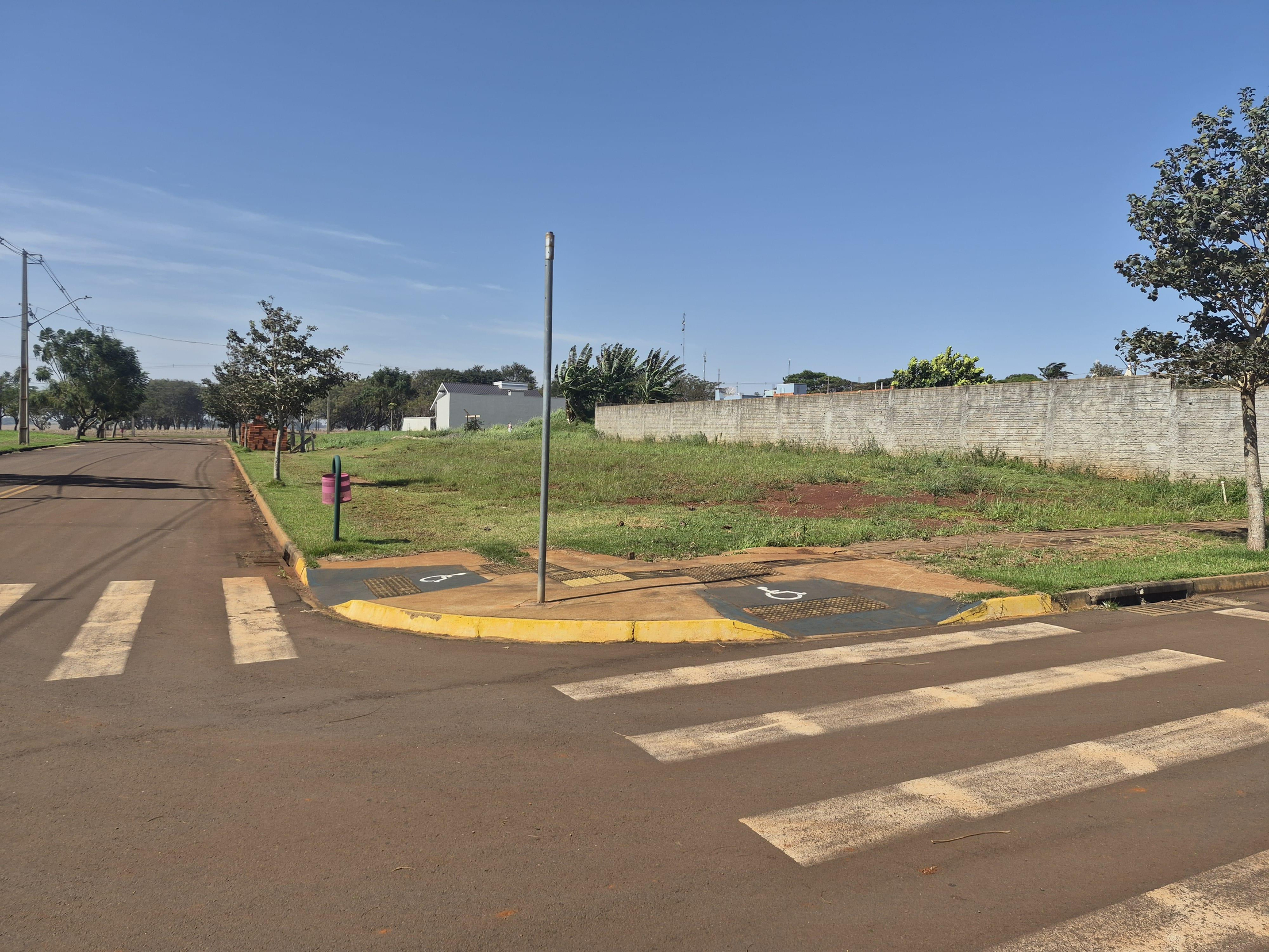 Terreno 360,00m², Distrito de Vila Ipiranga - Toledo/PR