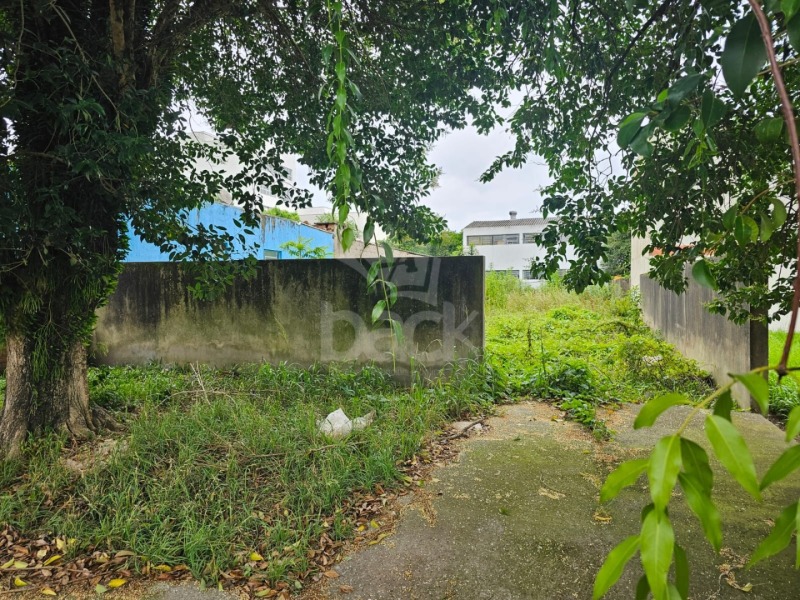 LOTE 001 A fração de 200 m² de um terreno urbano dentro de um todo maior de 400 m², em Venâncio Aire