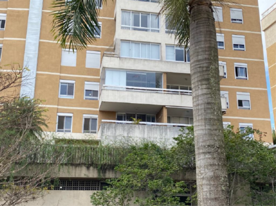 JUDICIAL Leilão de Apartamento com 2 vagas no Morumbi