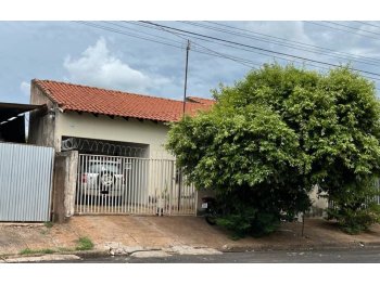Leilão extrajudicial de Casa em Votuporanga/SP - Pozzobon