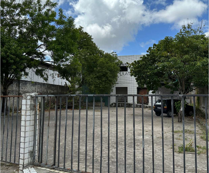 Predio Situado Na Avenida Cruz Das Armas- Joao Pessoa/PB - Onde Funcionava O Hospital Infantil Dr. Joao Soares.