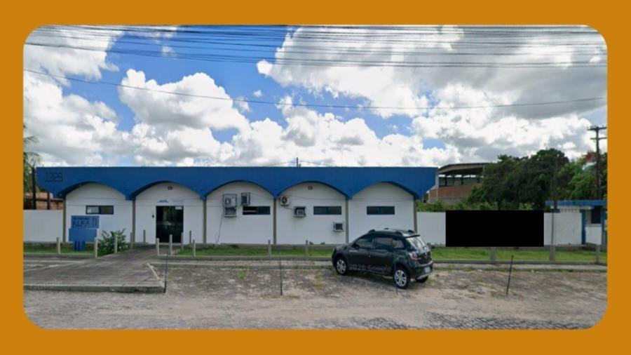 Uma Parte de Terra Própria, Situada na Av. Liberdade, 1329, Centro, Bayeux/pb, Medindo 11,00m de Frente, 119,30m de Fundos, 182,00 de Comprimento de Um Lado e 111,00m do Outro Lado (Benfeitorias na Descrição)__