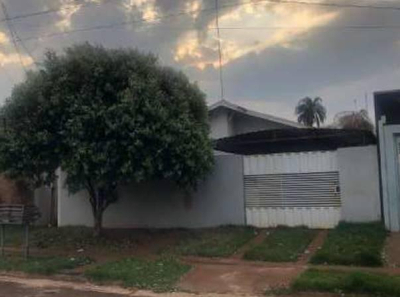 Casa com Amplo Terreno 250m² | Rio Brilhante-MS | Morada do Sol - 2 Dorms, 1 Banheiro e 1 Vaga de Garagem - Financiamento até 420 Meses!